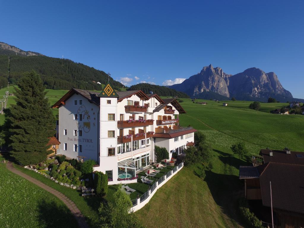 Parc Hotel Tyrol Castelrotto Exterior photo